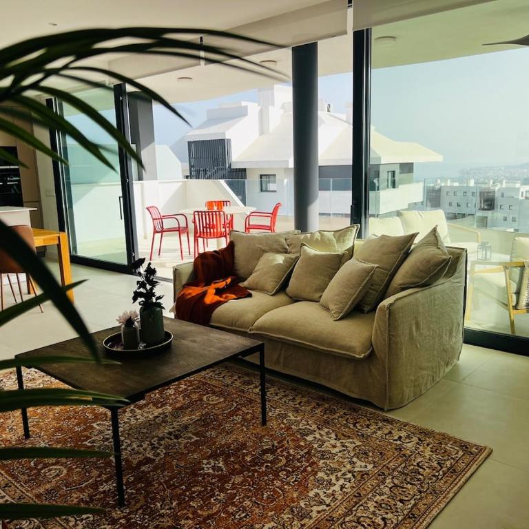 Brand New XL Terrace 2 Bedrooms 2 Bathrooms Pool Parking - Apartamento de 2 dormitorios - 54