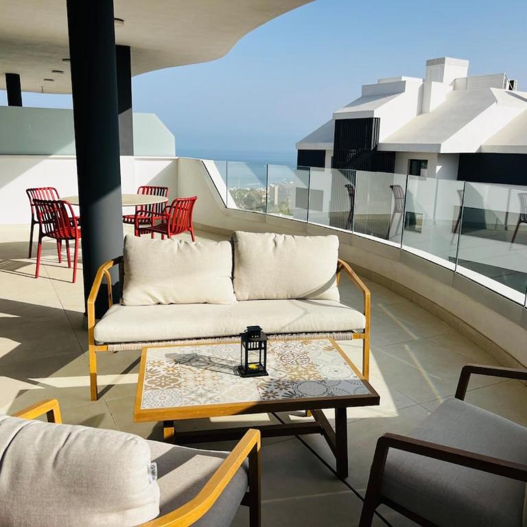 Brand New XL Terrace 2 Bedrooms 2 Bathrooms Pool Parking - Apartamento de 2 dormitorios - 1