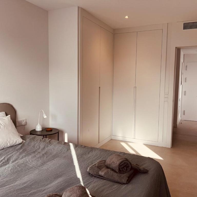 Brand New XL Terrace 2 Bedrooms 2 Bathrooms Pool Parking - Apartamento de 2 dormitorios - 65