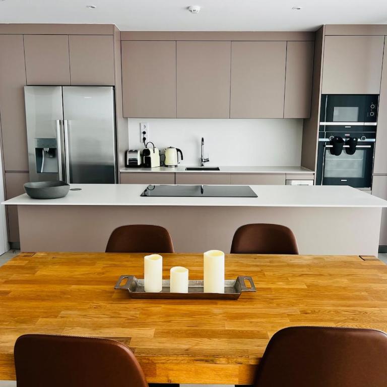 Brand New XL Terrace 2 Bedrooms 2 Bathrooms Pool Parking - Apartamento de 2 dormitorios - 66