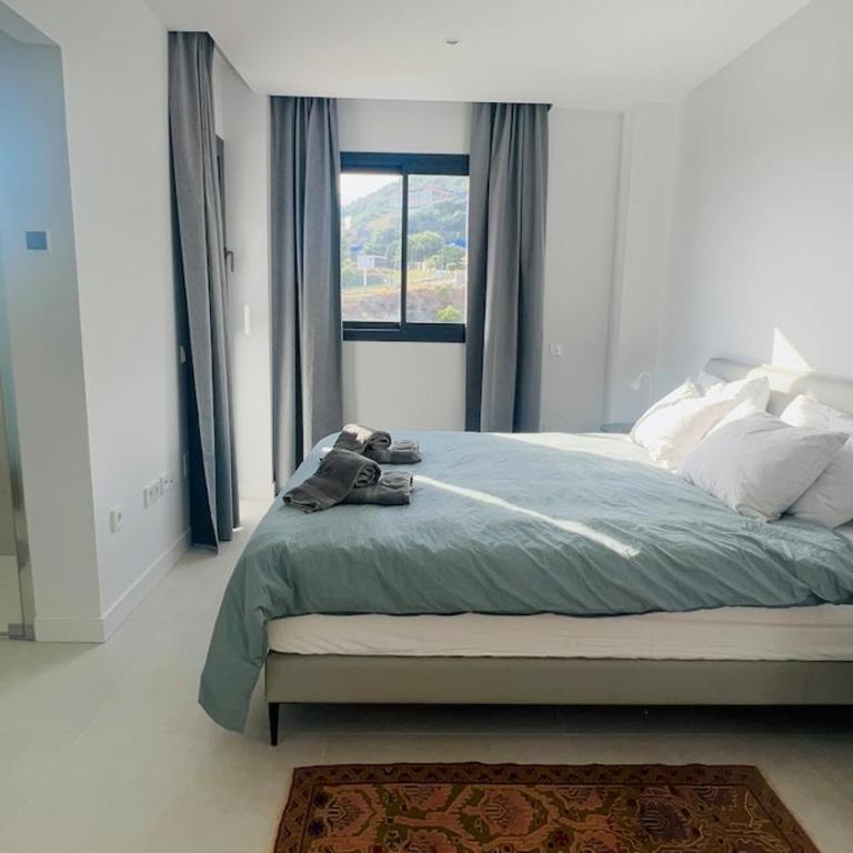 Brand New XL Terrace 2 Bedrooms 2 Bathrooms Pool Parking - Apartamento de 2 dormitorios - 67