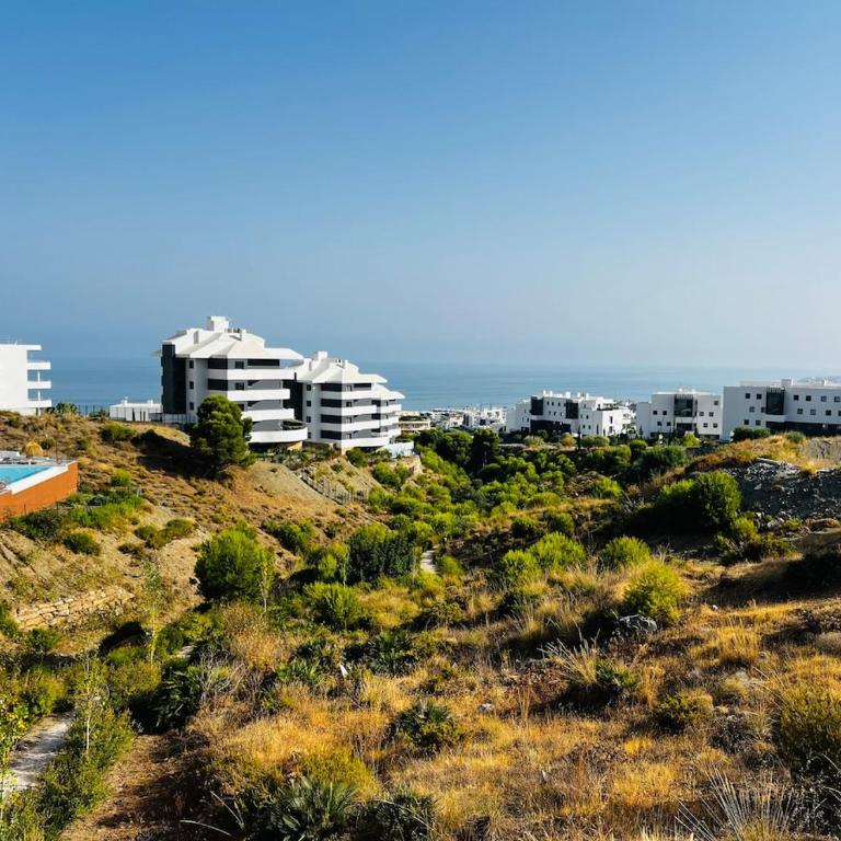 Brand New XL Terrace 2 Bedrooms 2 Bathrooms Pool Parking - Apartamento de 2 dormitorios - 72