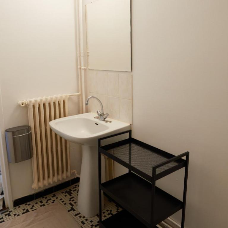 Studio avec écran cinéma près bois de Vincennes - Appartement - 8