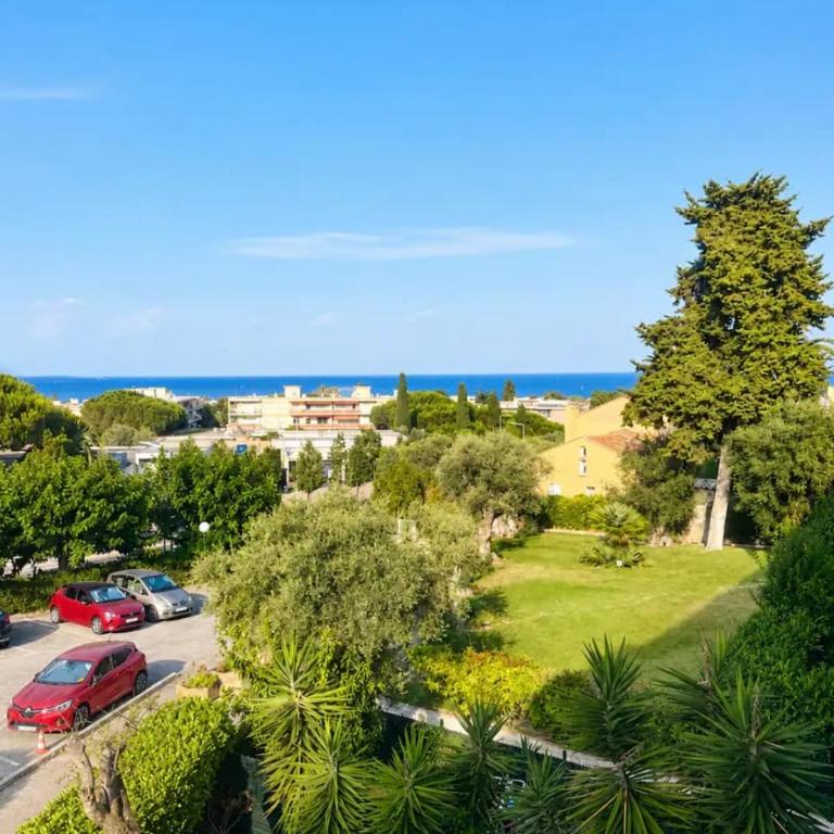 Studio à Antibes près de la mer parking et piscine - Appartement 1 Chambre - 8