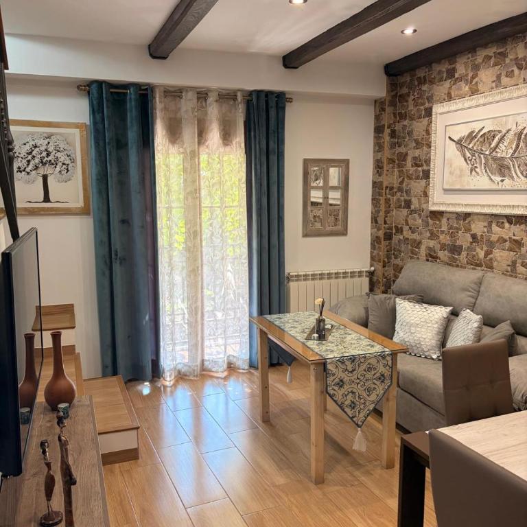 Alojamiento Paseo del Cerezuelo - Casa de 4 dormitorios - 8