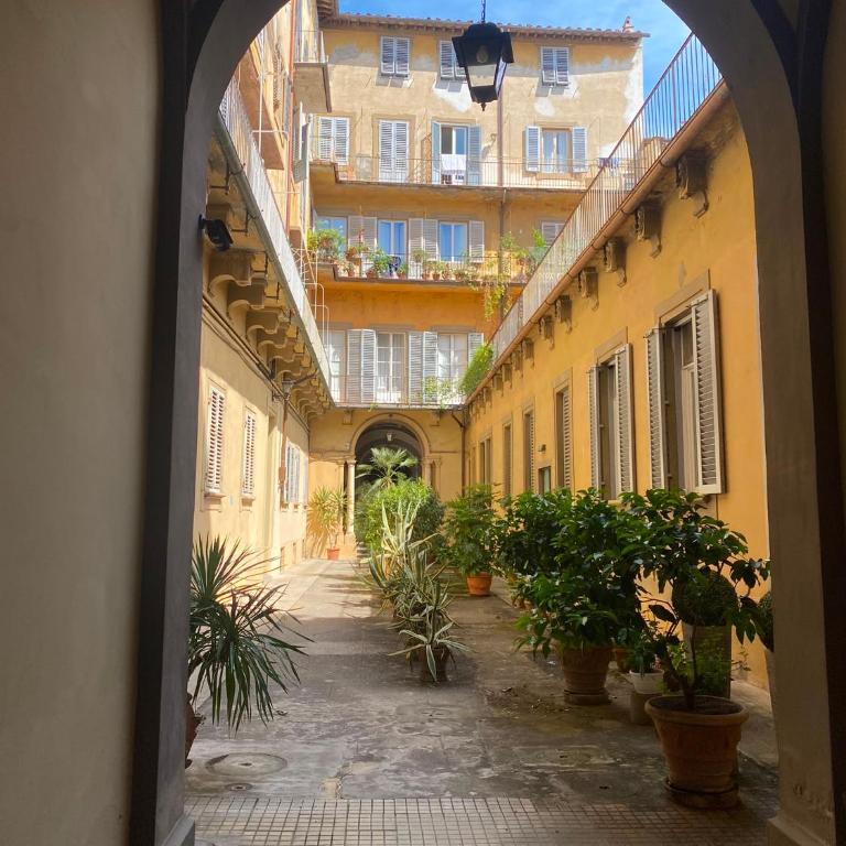 Courtyard Fiesolana, Historic Stay, 10 min walk to Santa Croce & Duomo - Appartement 2 Chambres - 1