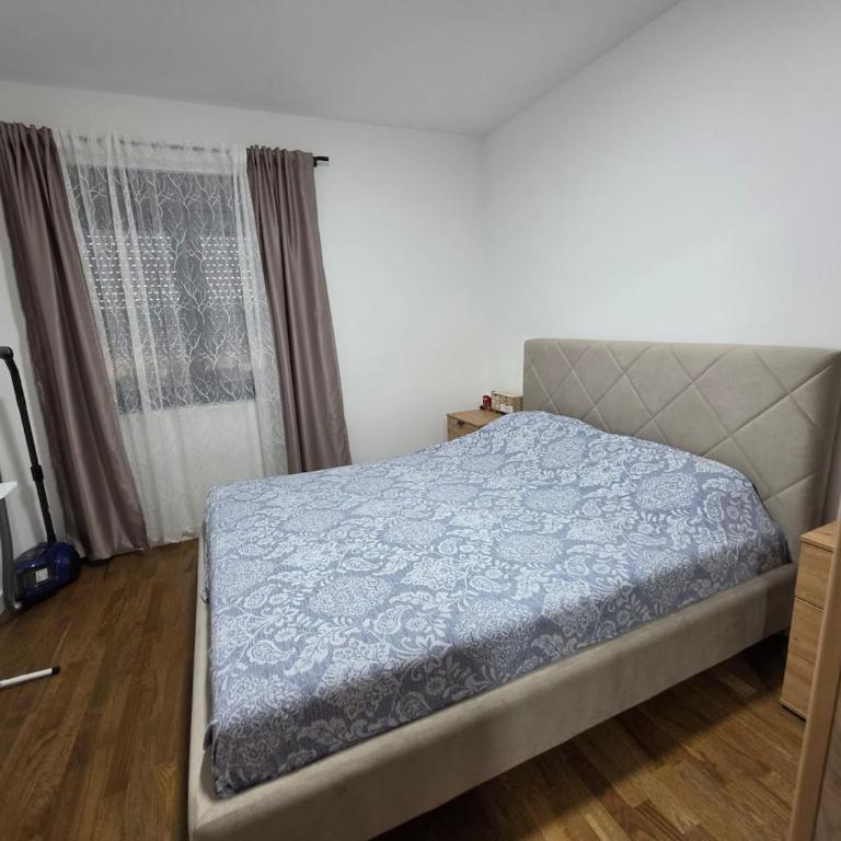 City View Apartment with Parking - One-Bedroom Apartment - 3