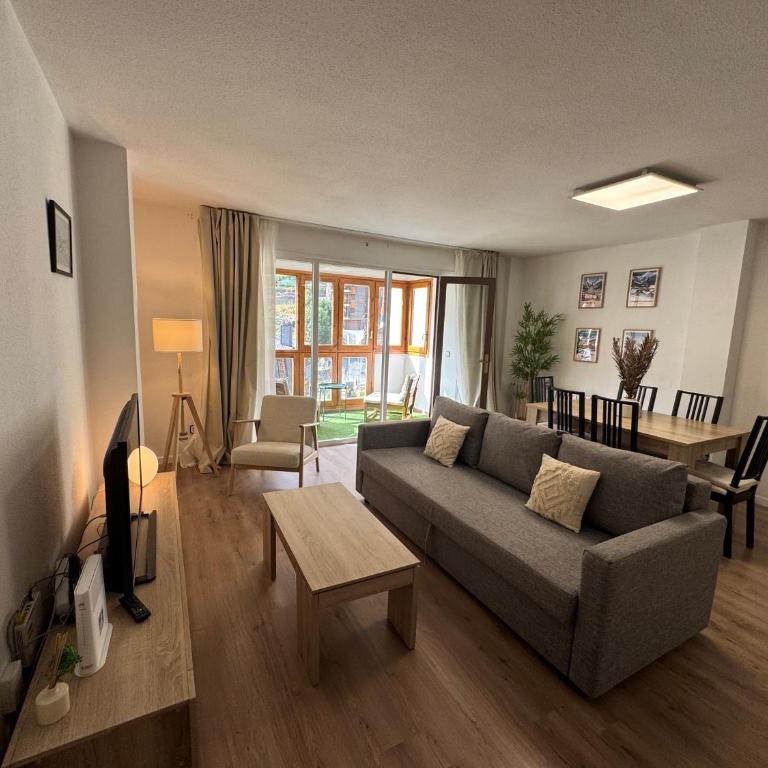 Apartamento Acogedor & Céntrico En Encamp - 6pax l Prober Apartaments - Apartamento de 2 dormitorios con vistas - 5