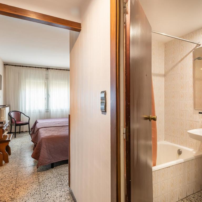 Hotel Delavall - Habitación Triple - 6