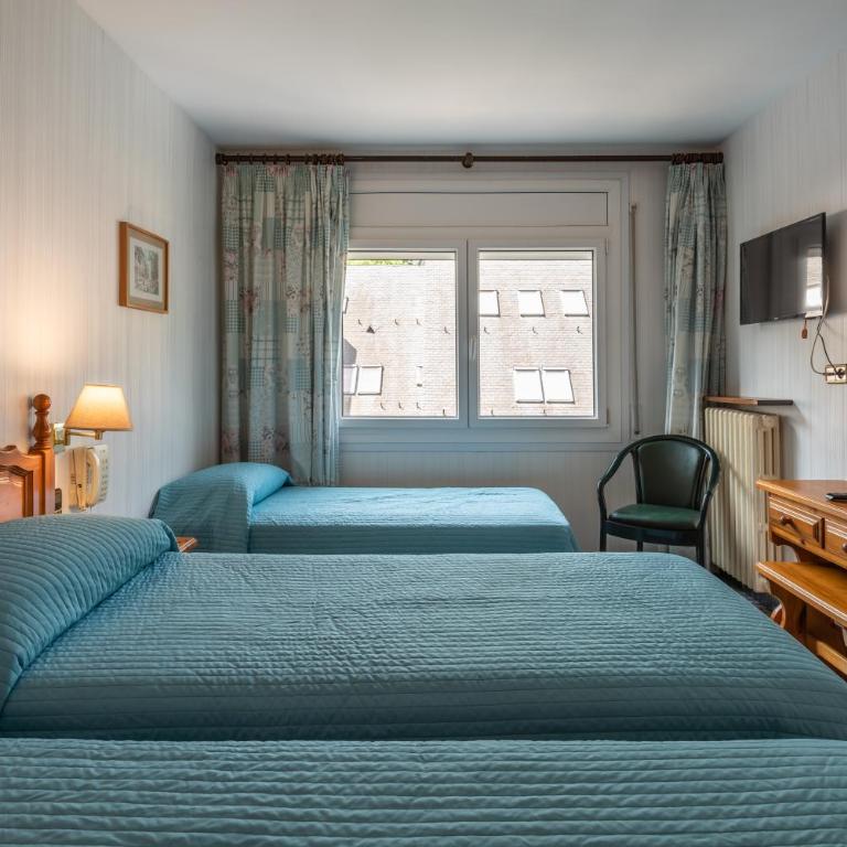 Hotel Delavall - Habitación Triple - 9