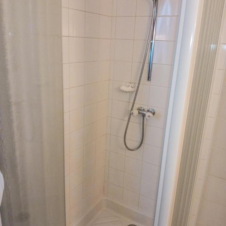 Nouveau Logement Unique 100m2 Plein Centre - Appartement 3 Chambres - 23