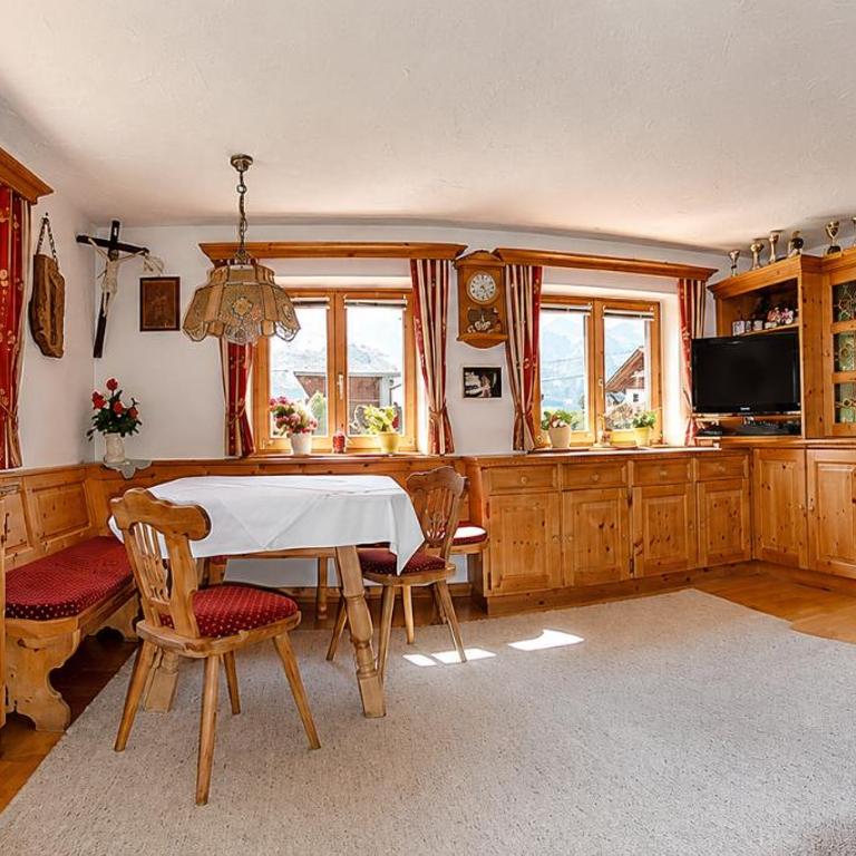 Ferienhaus am Spielroan Beate Gstrein - Ferienhaus mit 4 Zimmern - 4