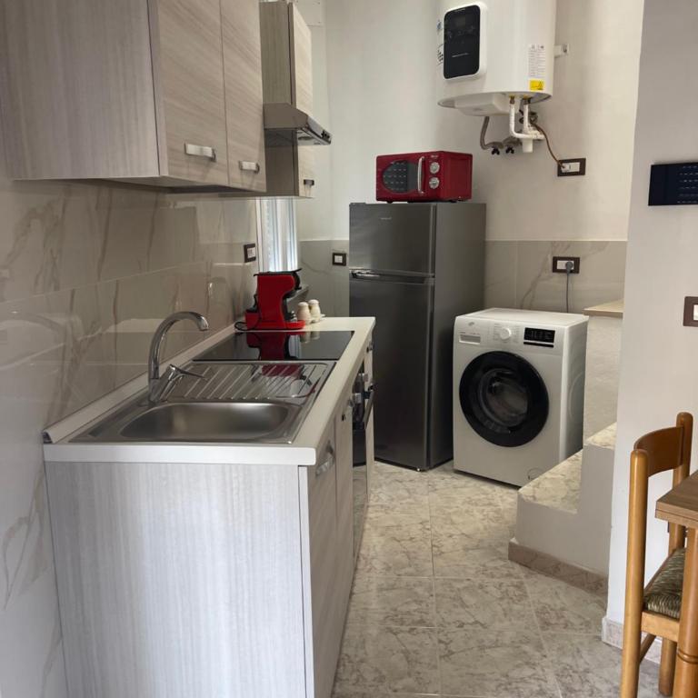 Casa Vacanze Posidonia Suite - Two-Bedroom Apartment - 4