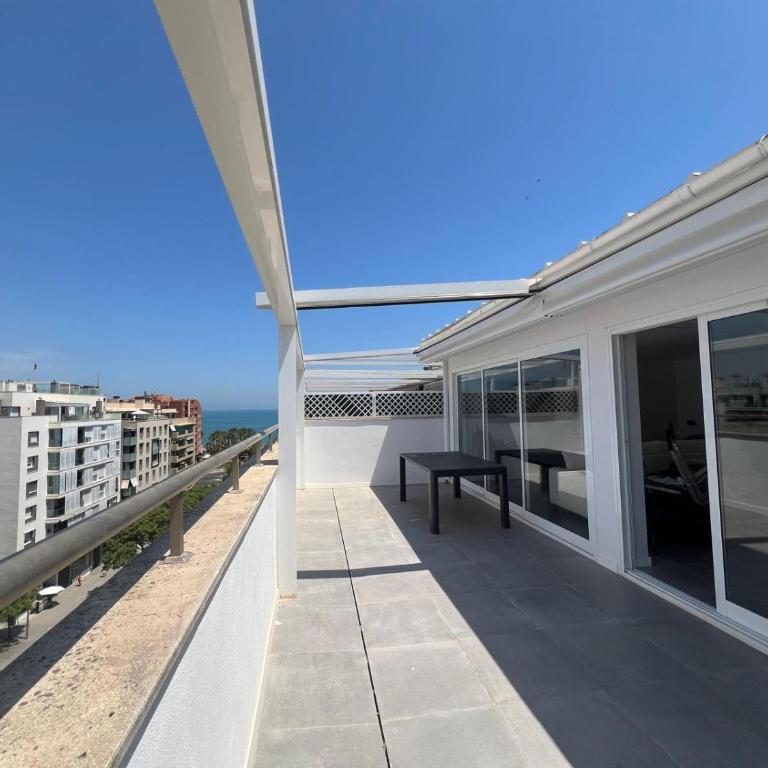 Ático Pacífico Mar, Dúplex de Diseño con Terraza - Apartment - 17