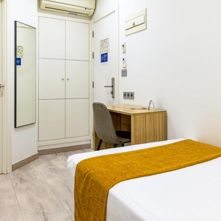 Alda Altiana - Habitación Doble Estándar - 1 o 2 camas - 3