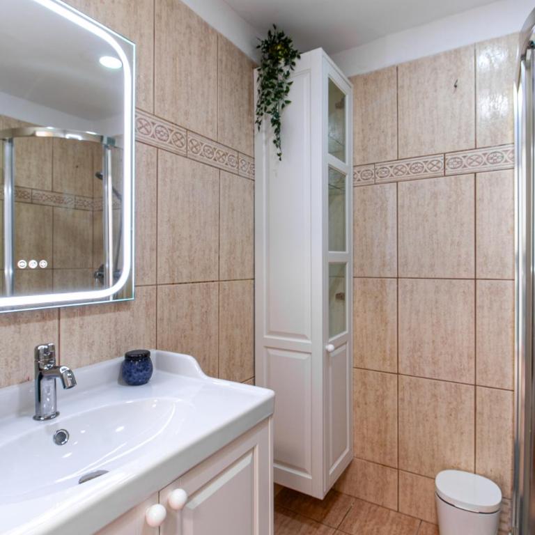 Alondras Park Holiday Charm - Apartamento con vistas a la piscina - 21