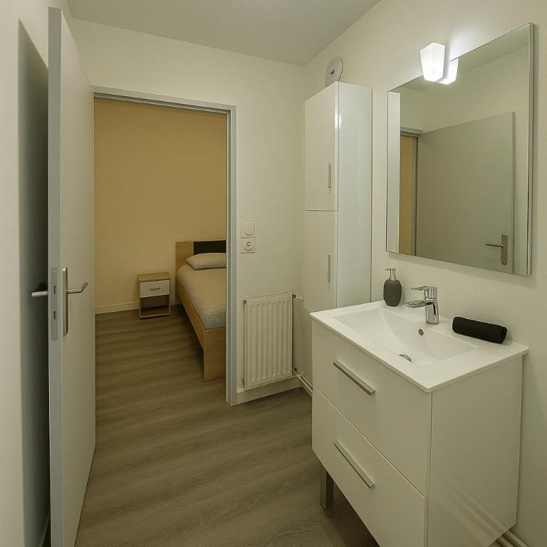T5 a 2 mins Piscine Olympic Antigone - Appartement - 4