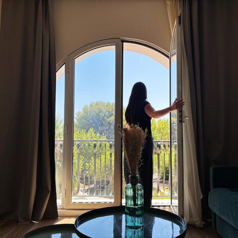 Adonis Sanary Grand Hôtel des Bains - Chambre Triple - 11