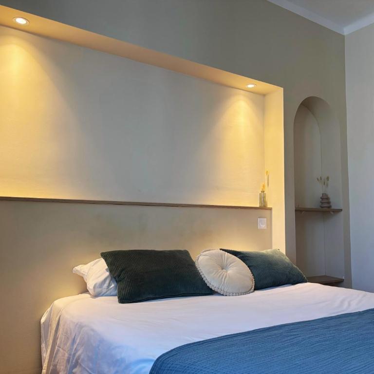 Adonis Sanary Grand Hôtel des Bains - Chambre Double Confort - 35