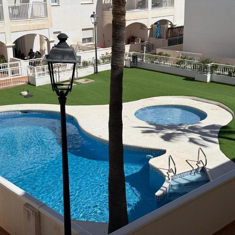 Golf & Retreat - Apto para 4 personas a 100m de la playa de Mojacar - Apartamento de 2 dormitorios con vistas a la piscina - 2