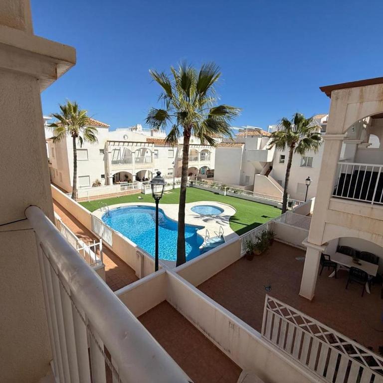 Golf & Retreat - Apto para 4 personas a 100m de la playa de Mojacar - Apartamento de 2 dormitorios con vistas a la piscina - 3