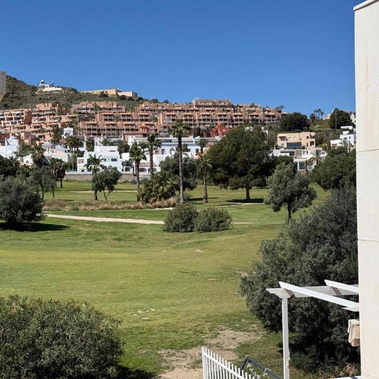 Golf & Retreat - Apto para 4 personas a 100m de la playa de Mojacar - Apartamento de 2 dormitorios con vistas a la piscina - 1