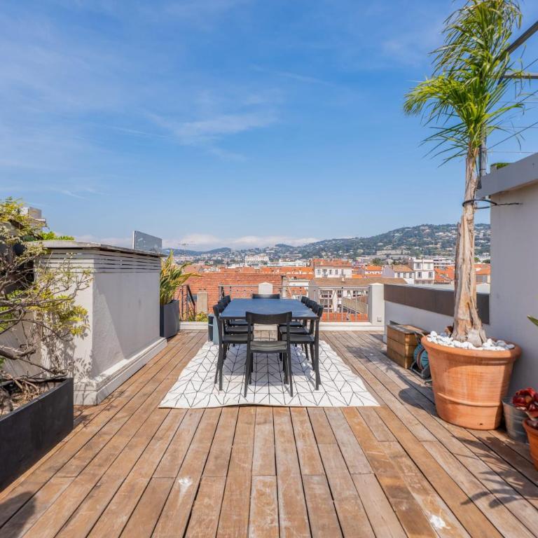 REF 905 - Cannes Centre - Penthouse à louer - Appartement - 2