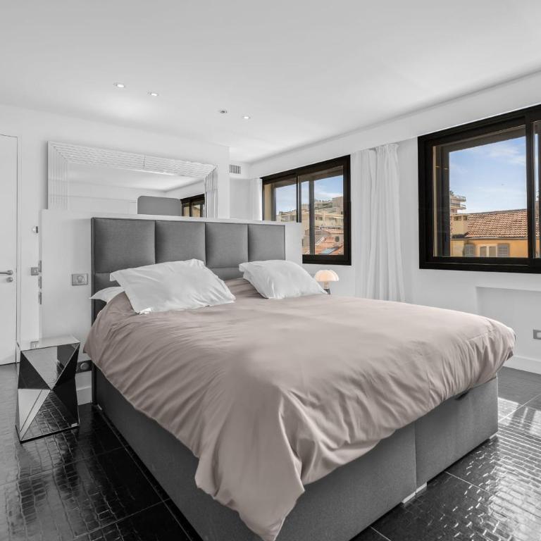 REF 905 - Cannes Centre - Penthouse à louer - Appartement - 7