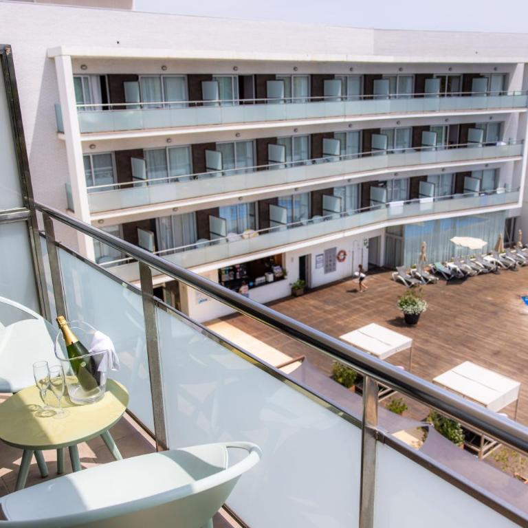 RVHotels Nautic Park - Habitación Doble con vistas a la piscina - 5