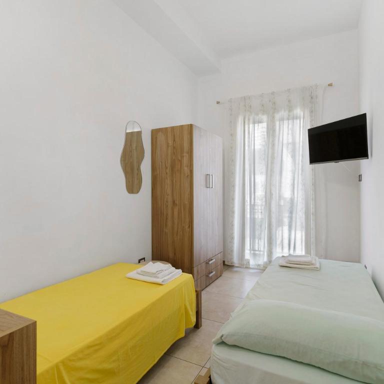 Maison Vivian Rooms - Two-Bedroom Deluxe Apartment with Balcony - 14