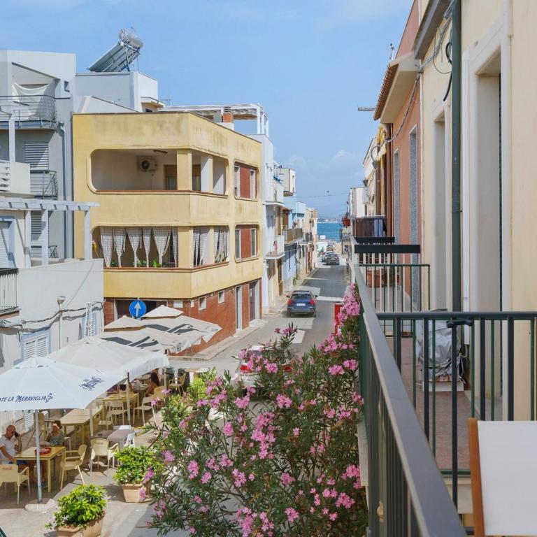 Maison Vivian Rooms - Two-Bedroom Deluxe Apartment with Balcony - 19