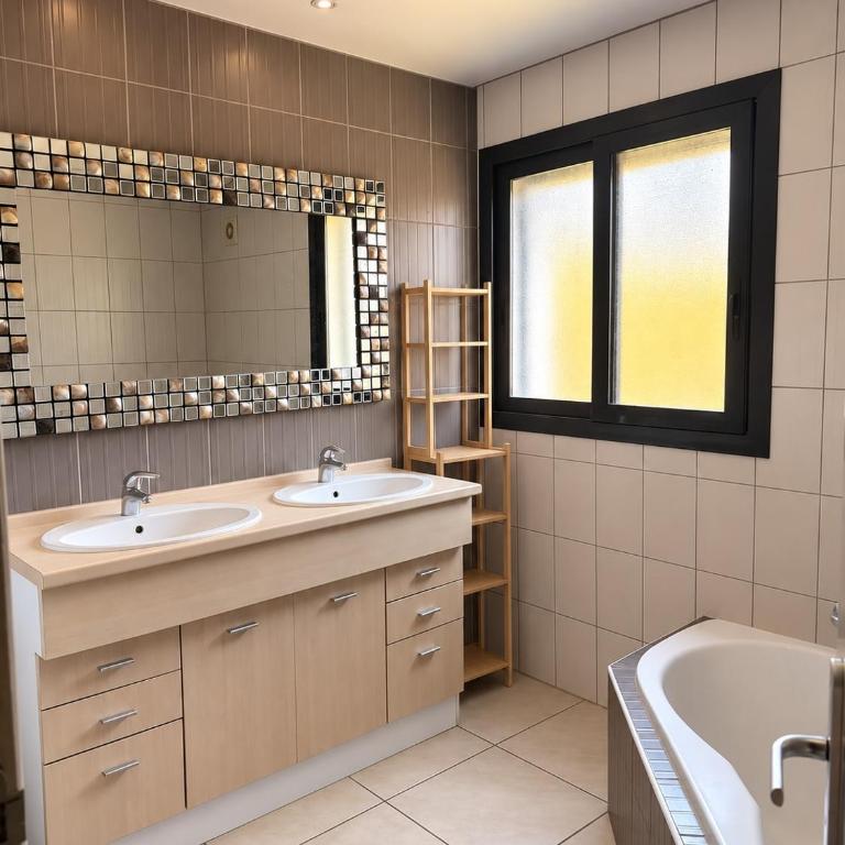 Villa AMOR, 3 Chambres avec Piscine - Villa 3 Chambres - 11