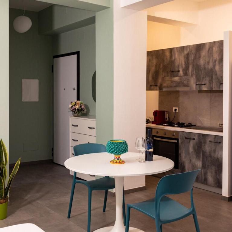 Cariddi - One-Bedroom Apartment with City View - 1