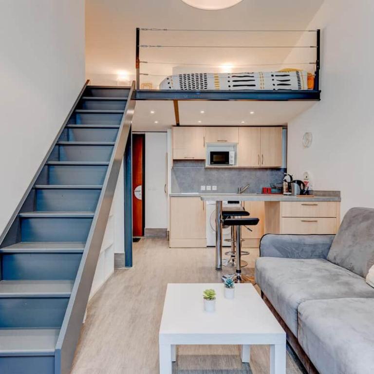 Appartement calme, central, clim, 5 min des plages - Appartement - 1