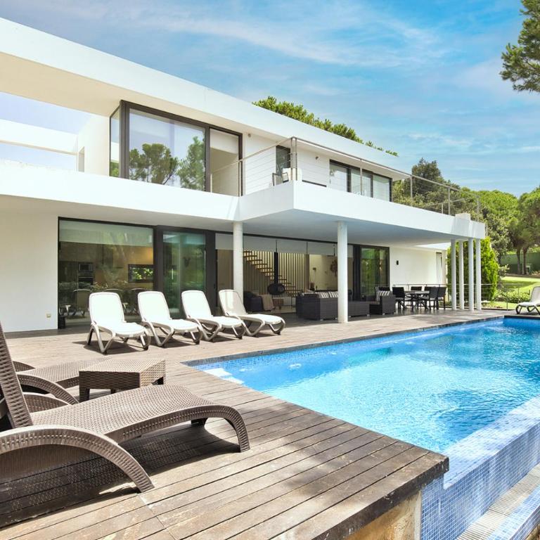 002 Stylish 5 Bed Villa With Private Infinity Pool - Villa con piscina privada - 1