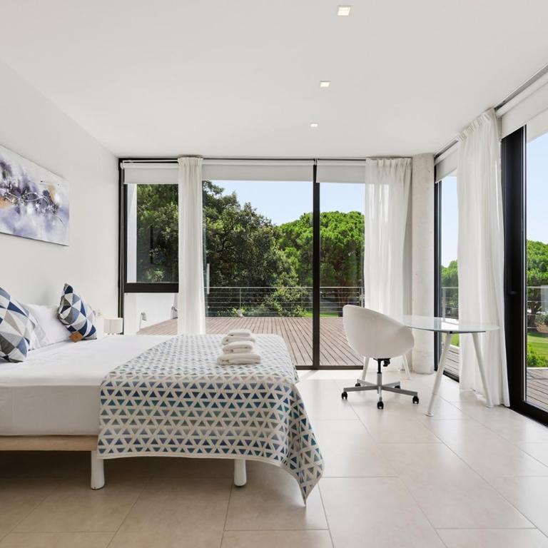002 Stylish 5 Bed Villa With Private Infinity Pool - Villa con piscina privada - 4