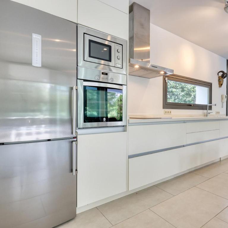002 Stylish 5 Bed Villa With Private Infinity Pool - Villa con piscina privada - 11