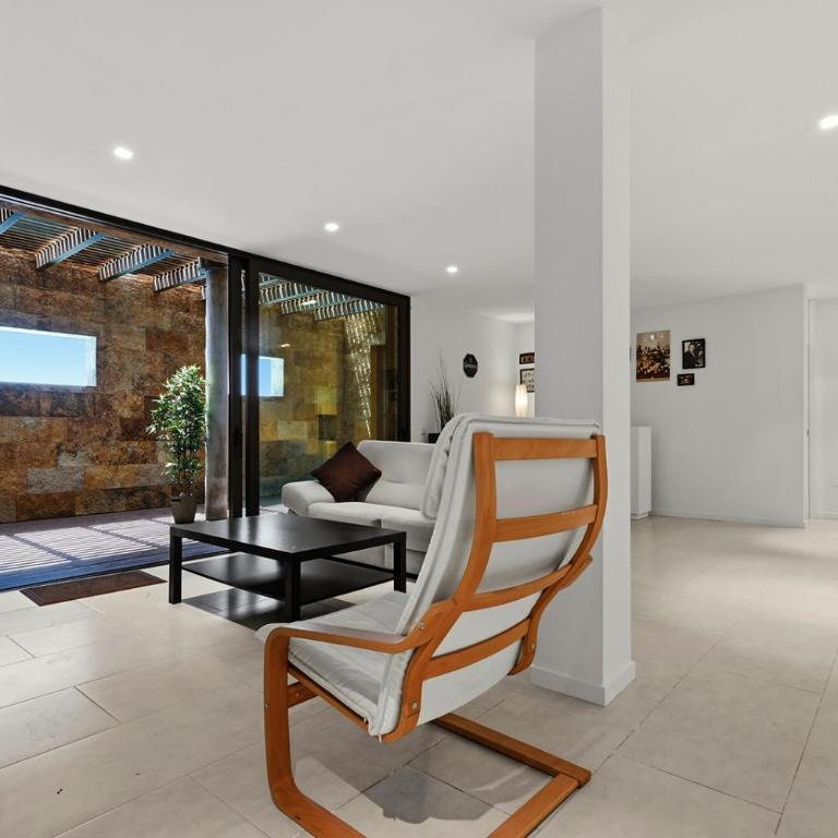 002 Stylish 5 Bed Villa With Private Infinity Pool - Villa con piscina privada - 12