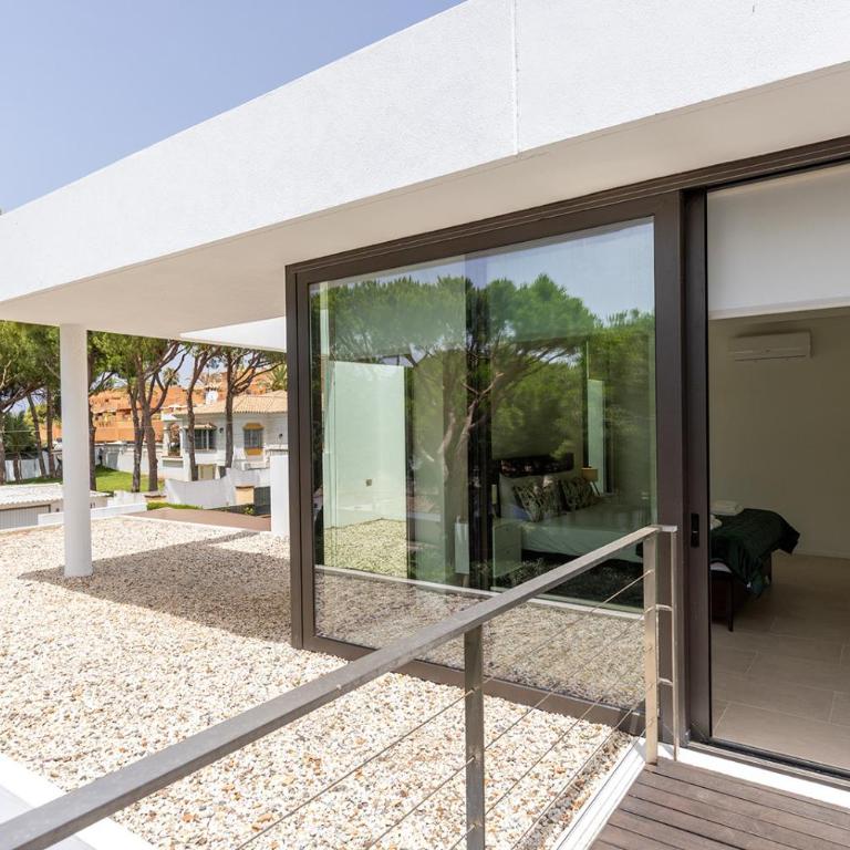 002 Stylish 5 Bed Villa With Private Infinity Pool - Villa con piscina privada - 38