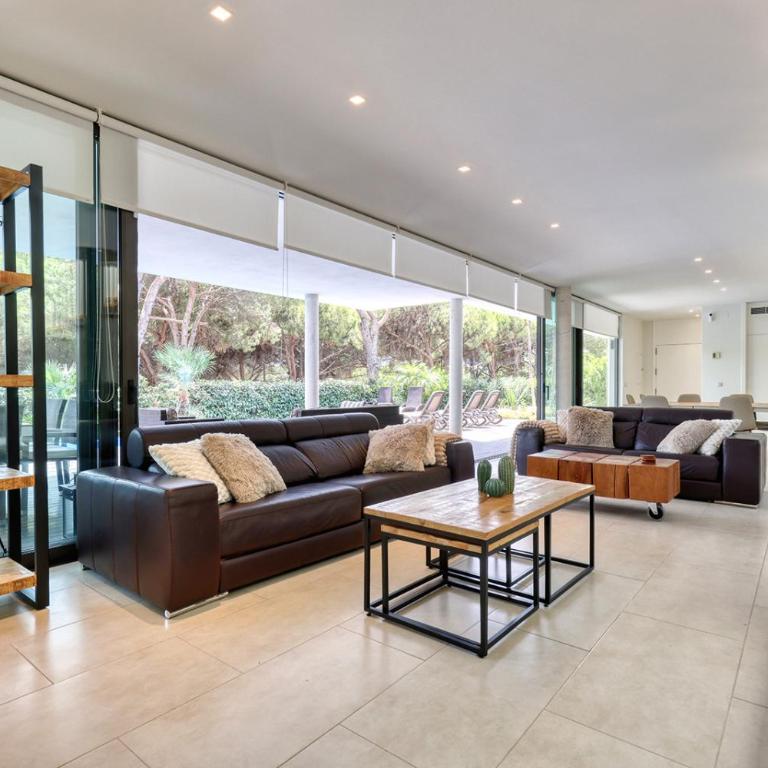 002 Stylish 5 Bed Villa With Private Infinity Pool - Villa con piscina privada - 48