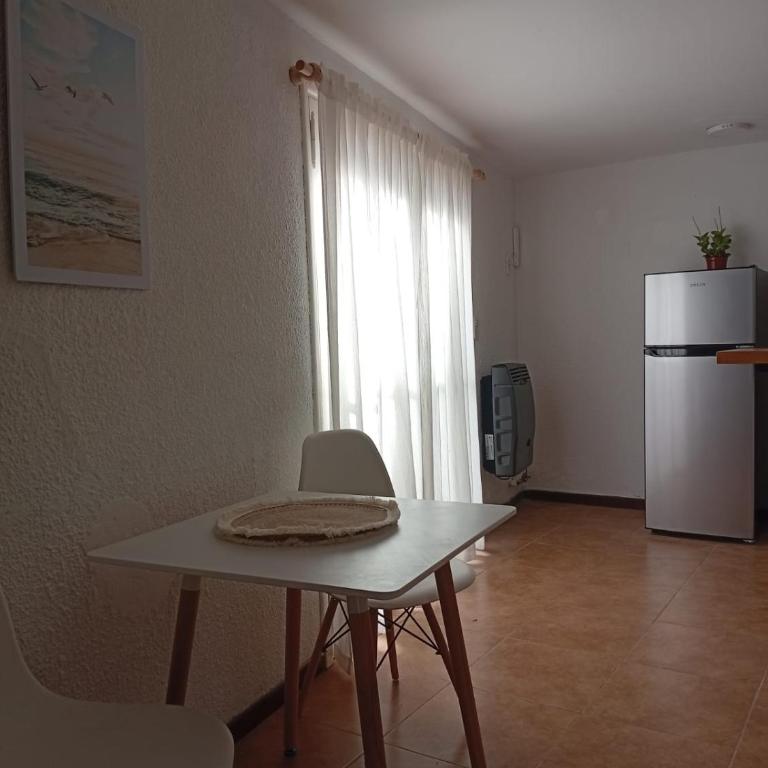 Oro y Miel II en pleno centro de Chascomús - One-Bedroom Apartment - 2