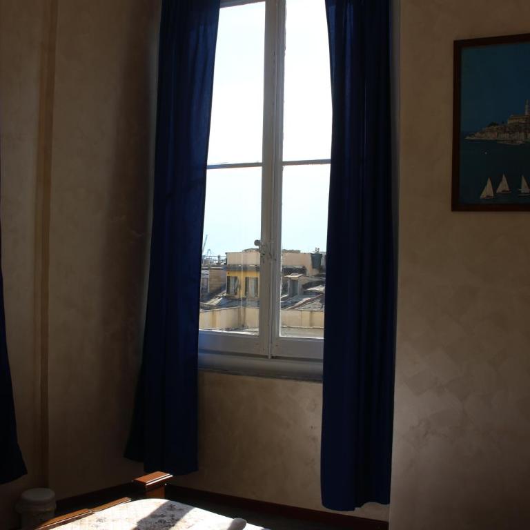 Genova Antica - Double Room with Private Bathroom - 11