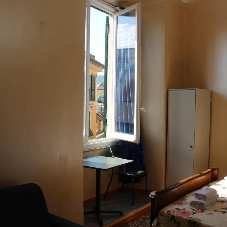 Genova Antica - Double Room with Private Bathroom - 15