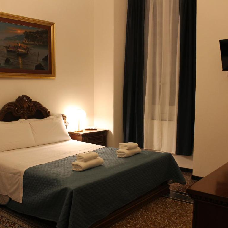 Genova Antica - Double Room with Private Bathroom - 20