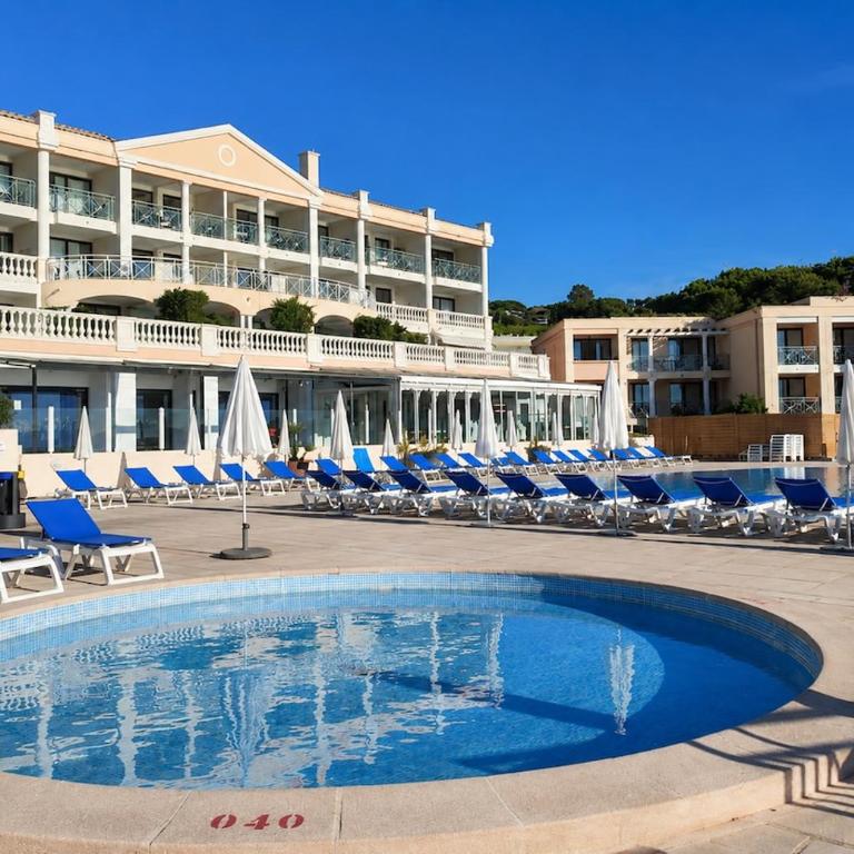 Charming stay for 4, Sea view, pool in Cannes - Appartement 2 Chambres - 12