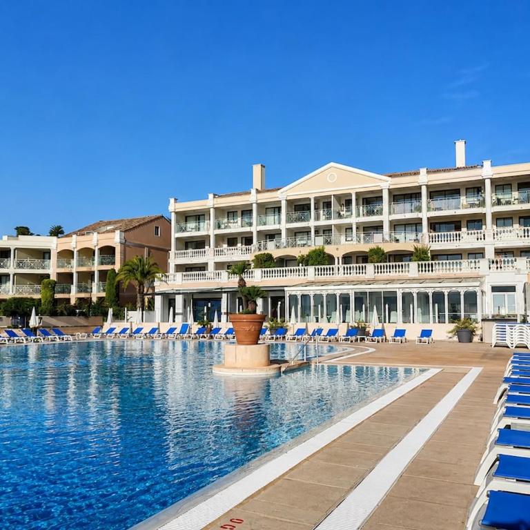 Charming stay for 4, Sea view, pool in Cannes - Appartement 2 Chambres - 46
