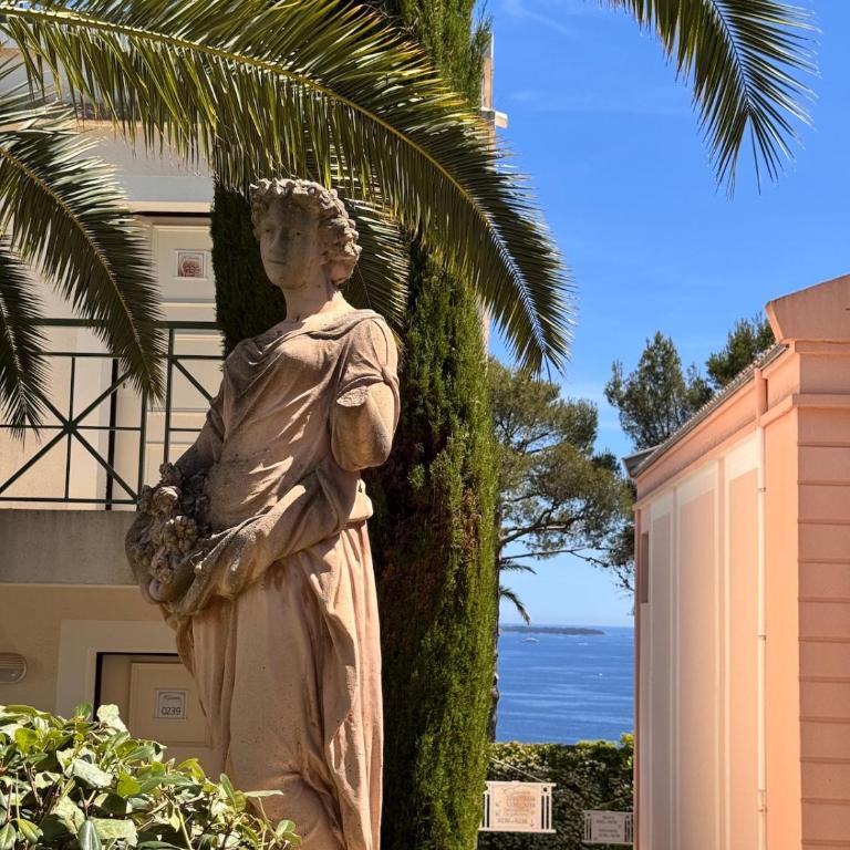 Charming stay for 4, Sea view, pool in Cannes - Appartement 2 Chambres - 48
