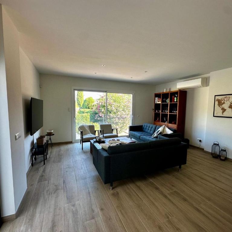 Villa Las Dos Rocas - Casa - 81