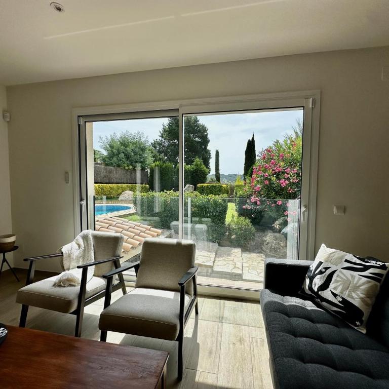 Villa Las Dos Rocas - Casa - 85