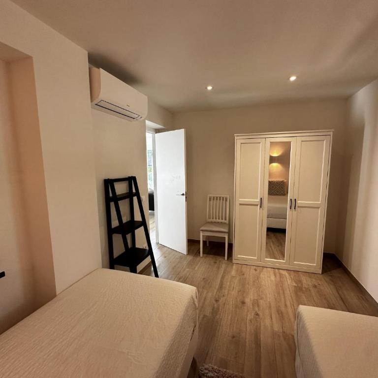 Villa Las Dos Rocas - Casa - 94